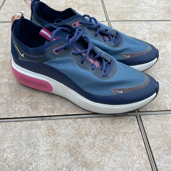 Nike Air Max Dia SE Womens 7 Shoes Ar7410 400 - Picture 9 of 10